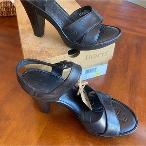 Born Adana Sandal Sz 8